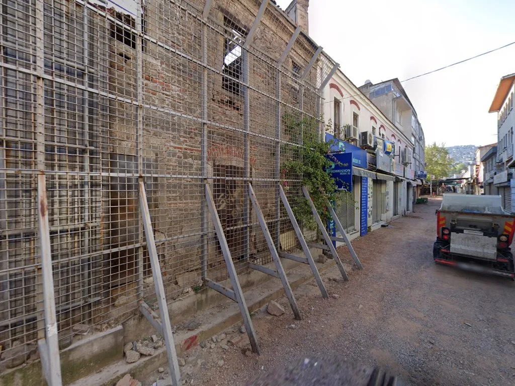 Çağlar Av Malzemeleri – Street View ve 360° · Kemeralti, İzmir