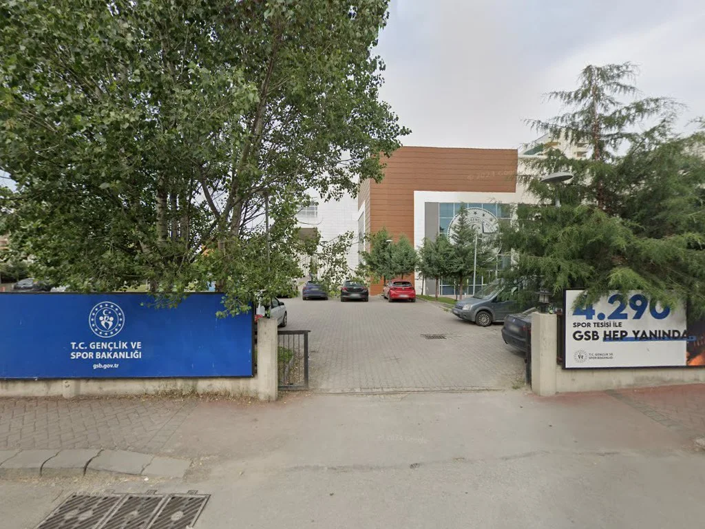 Çayyolu,Ümitköy buz pateni kursu, buz pateni dersi – Street View ve 360° · Çayyolu, Ankara