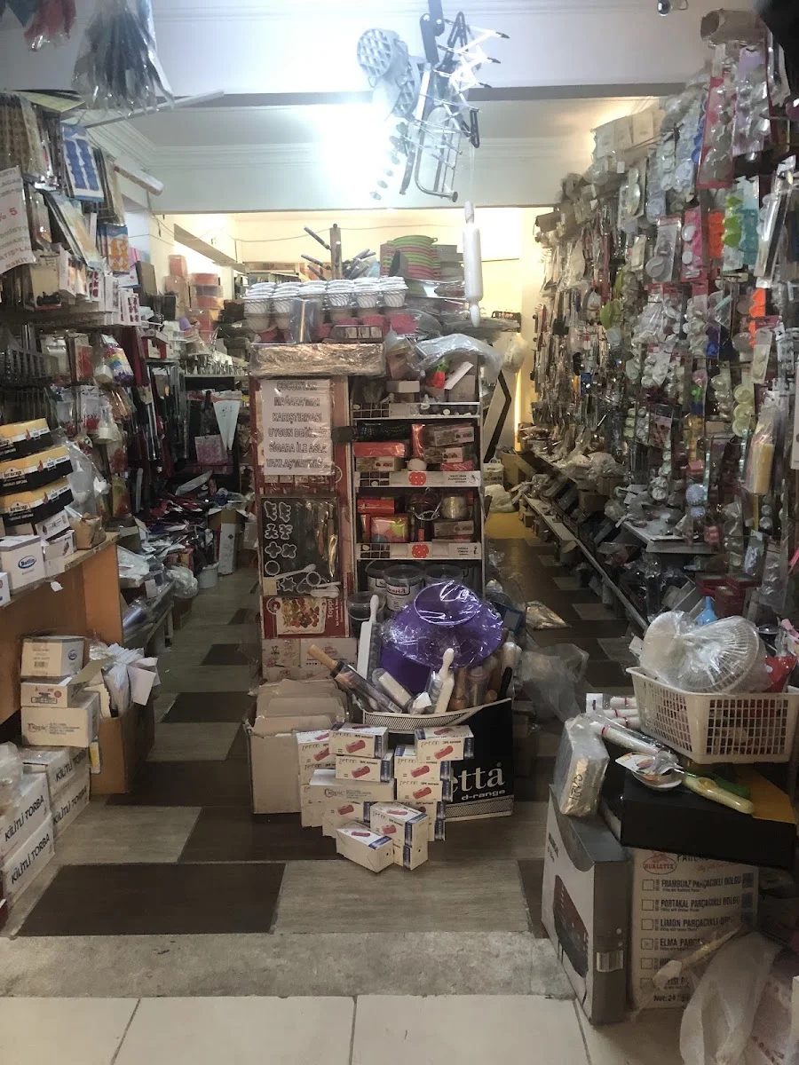 Pasta Parti Süsleme Market – Ziyaretçi fotoğrafı: Sevcan Bağlan · Atalar, İstanbul