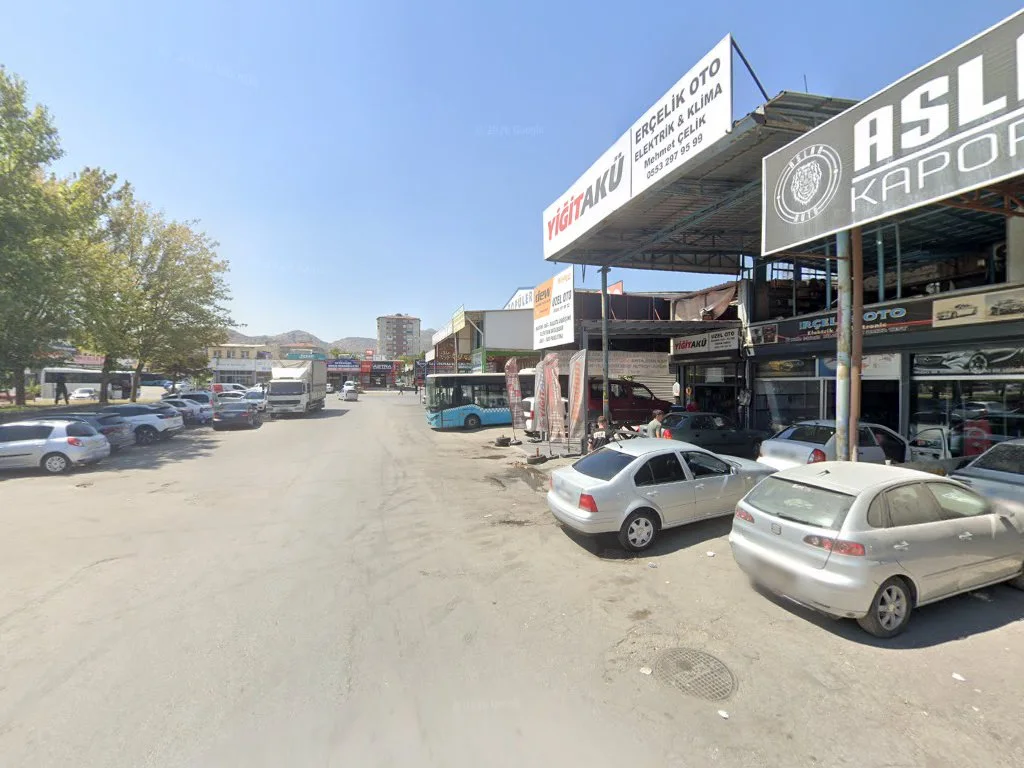 UZEL OTO MADENİ YAĞ & FİLTRE & AKÜ & AKSESUAR & PERİYODİK BAKIM SERVİSİ – Street View ve 360° · Yenişehir, Kayseri